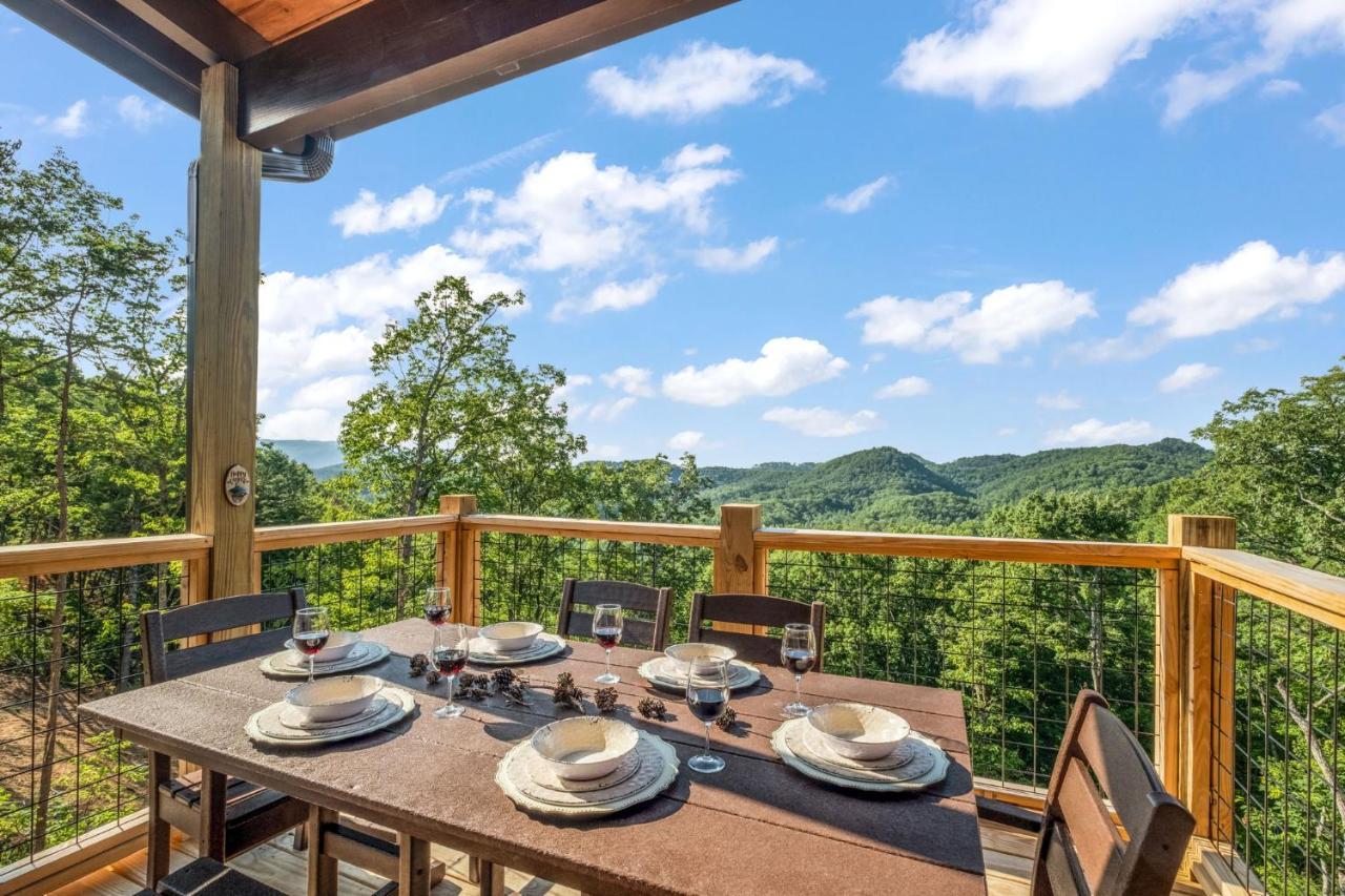 New / 3 King Suites / Sleeps12 / View / 5 Mi To Pf / Hot Tub Sevierville Exterior foto